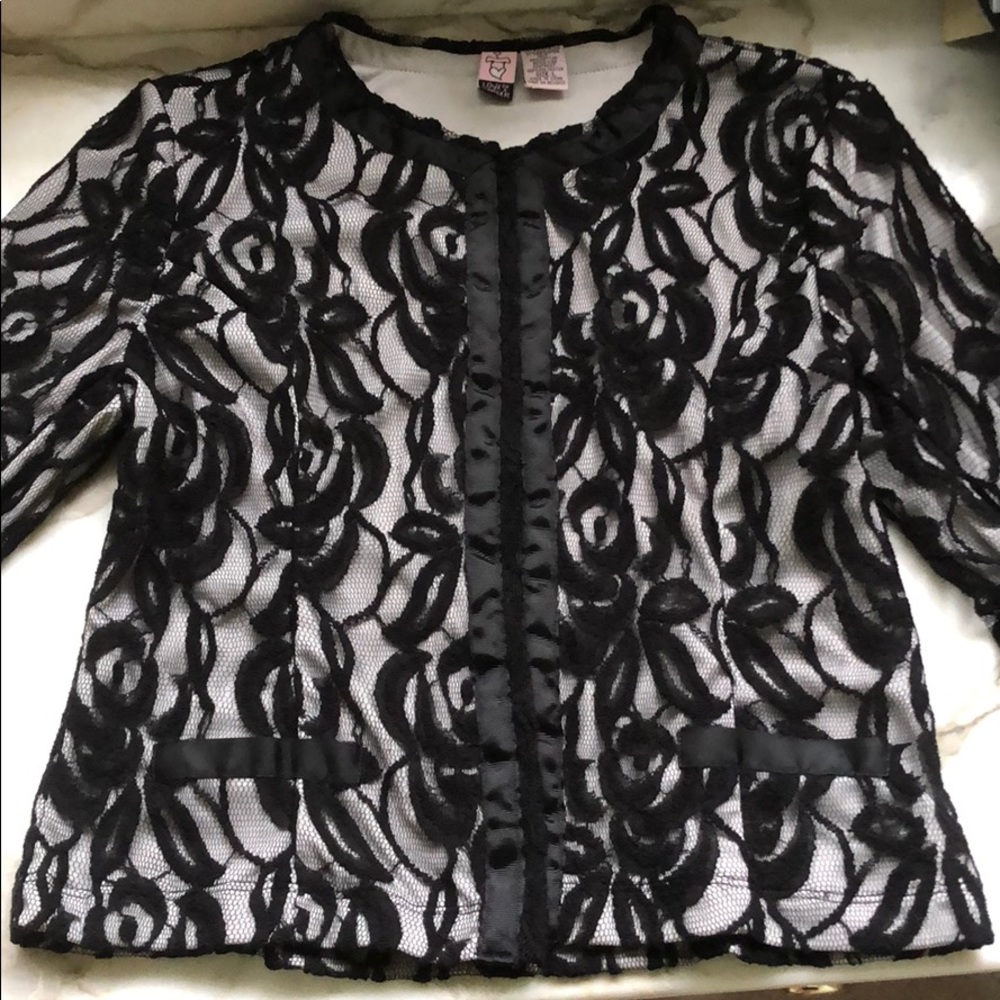 Lace blazer